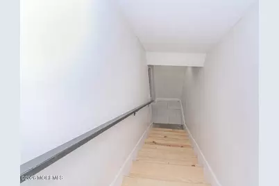 9 Myrtle Avenue, Jersey City, NJ 07305 - Photo 25