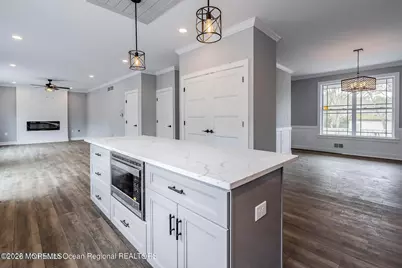 751 Leeward Avenue, Beachwood, NJ 08722 - Photo 9