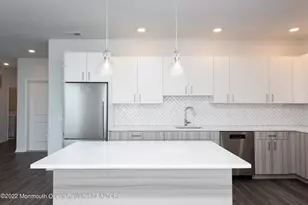 24 Mechanic St, Red Bank, NJ 07701 - Photo 3