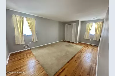 382 W Park Avenue, Oakhurst, NJ 07755 - Photo 17