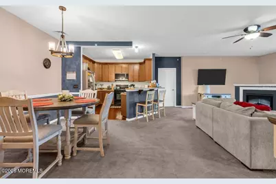 136 Mill Pond Way #22, Eatontown, NJ 07724 - Photo 5