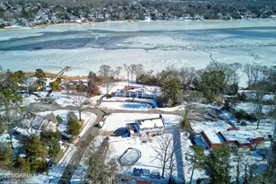 8 Jaywood Manor Dr, Brick, NJ 08724 - Photo 11