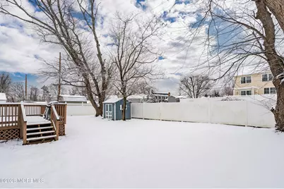 325 Hollie Drive E, Belford, NJ 07718 - Photo 27