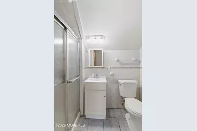 325 Hollie Drive E, Belford, NJ 07718 - Photo 21