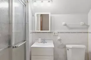 325 Hollie Dr E, Belford, NJ 07718 - Photo 21