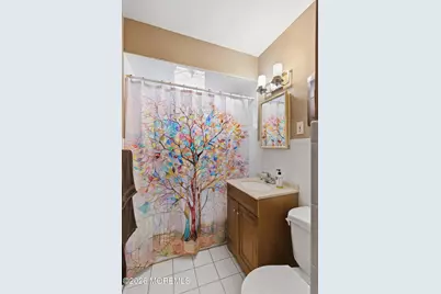 325 Hollie Drive E, Belford, NJ 07718 - Photo 17