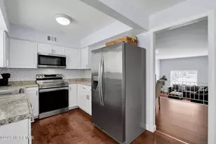 375 Middlewood Rd, Middletown, NJ 07748 - Photo 11