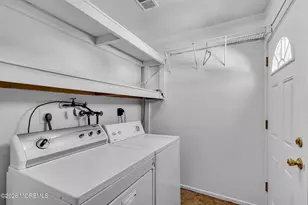 390 Crawford St, Shrewsbury, NJ 07724 - Photo 11