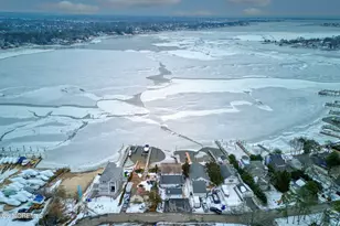 592 Kingfisher Cir, Brick, NJ 08723 - Photo 5