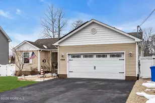 496 Lighthouse Dr, Manahawkin, NJ 08050 - Photo 1