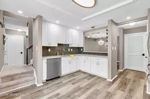 47 Madison Ct, Tinton Falls, NJ 07712 - Photo 17