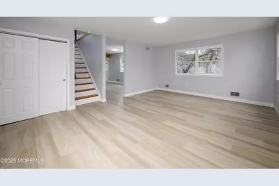 998 Woodmere Drive, Aberdeen Township, NJ 07735 - Photo 5