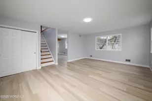 998 Woodmere Dr, Aberdeen Township, NJ 07735 - Photo 5