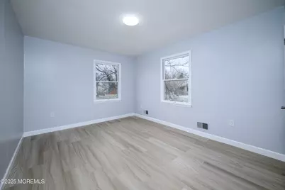 998 Woodmere Drive, Aberdeen Township, NJ 07735 - Photo 27