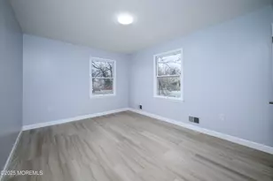 998 Woodmere Dr, Aberdeen Township, NJ 07735 - Photo 27