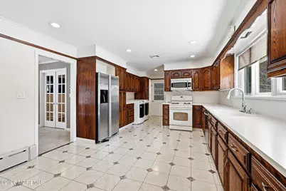 294 Brighton Avenue, Long Branch, NJ 07740 - Photo 15