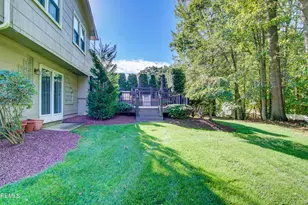 8 Manor Dr, Manalapan Township, NJ 07726 - Photo 51