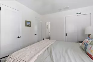 190 8th St, Belford, NJ 07718 - Photo 17