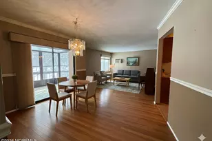 147 Amberly Dr, Manalapan Township, NJ 07726 - Photo 5