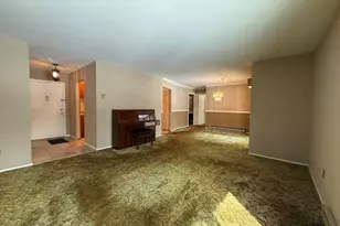 147 Amberly Dr, Manalapan Township, NJ 07726 - Photo 3