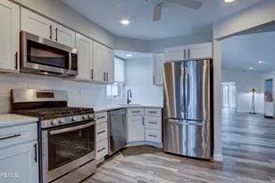 83 Clubhouse Ln, Marlboro Township, NJ 07746 - Photo 9