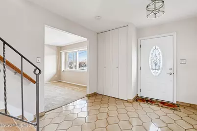 13 Cresci Boulevard, Hazlet Township, NJ 07730 - Photo 9