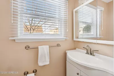 13 Cresci Boulevard, Hazlet Township, NJ 07730 - Photo 17