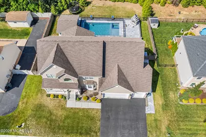 8 Cindy Court, Howell Township, NJ 07731 - Photo 3