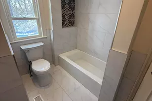 33 Weaverville Rd, Freehold, NJ 07728 - Photo 3