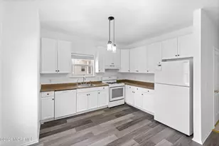 33 Burke St, Manalapan Township, NJ 07726 - Photo 9