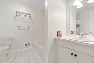 33 Burke St, Manalapan Township, NJ 07726 - Photo 19