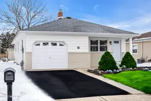 11 Bahamia Dr, Toms River Township, NJ 08757 - Photo 1