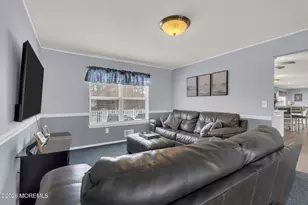 93 W Shenendoah Rd, Howell Township, NJ 07731 - Photo 15