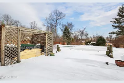 155 Luppatatong Avenue, Keyport, NJ 07735 - Photo 37