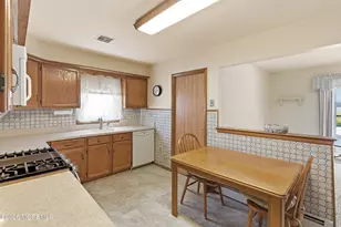 61 Westport Dr, Toms River Township, NJ 08757 - Photo 13