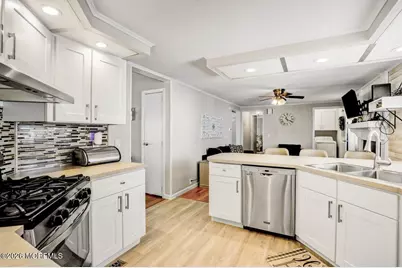 601 Jerome Place, Freehold, NJ 07728 - Photo 9