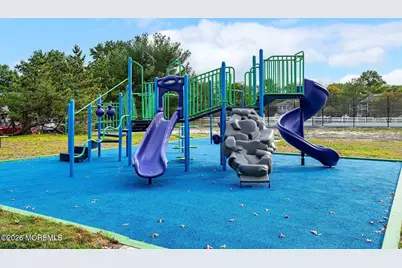 86 Secretariat Court, Tinton Falls, NJ 07724 - Photo 17