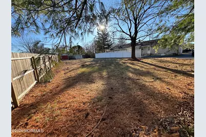 121-123 Stone Road, Union Beach, NJ 07735 - Photo 25