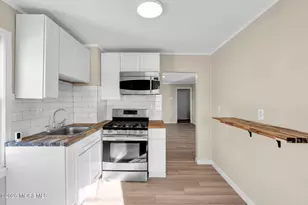 94 Maplewood Ave, Keansburg, NJ 07734 - Photo 5