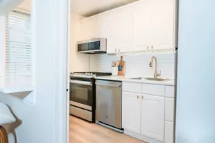 165 Manor Dr, Red Bank, NJ 07701 - Photo 11