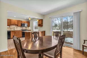 6 Highview Cir, Middletown, NJ 07748 - Photo 11