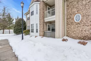 12 High Pointe Way, Matawan, NJ 07747 - Photo 3