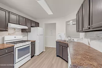 12 High Pointe Way, Matawan, NJ 07747 - Photo 15