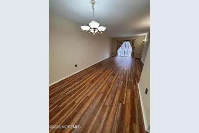 22 Beverly Court, Tinton Falls, NJ 07724 - Photo 5