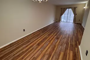 22 Beverly Ct, Tinton Falls, NJ 07724 - Photo 5