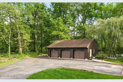 501 Circle Drive, Upper Freehold Township, NJ 08691 - Photo 39