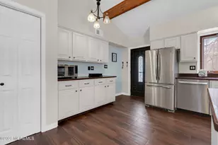 501 Circle Dr, Upper Freehold Township, NJ 08691 - Photo 9