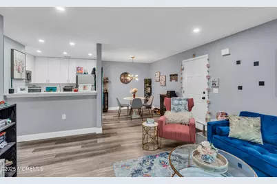 1 Thoroughbred Fare, Tinton Falls, NJ 07753 - Photo 5