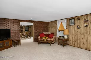 51 Holmes Pl, North Middletown, NJ 07748 - Photo 9