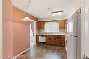 138 Concordia Cir, Monroe Township, NJ 08831 - Photo 9